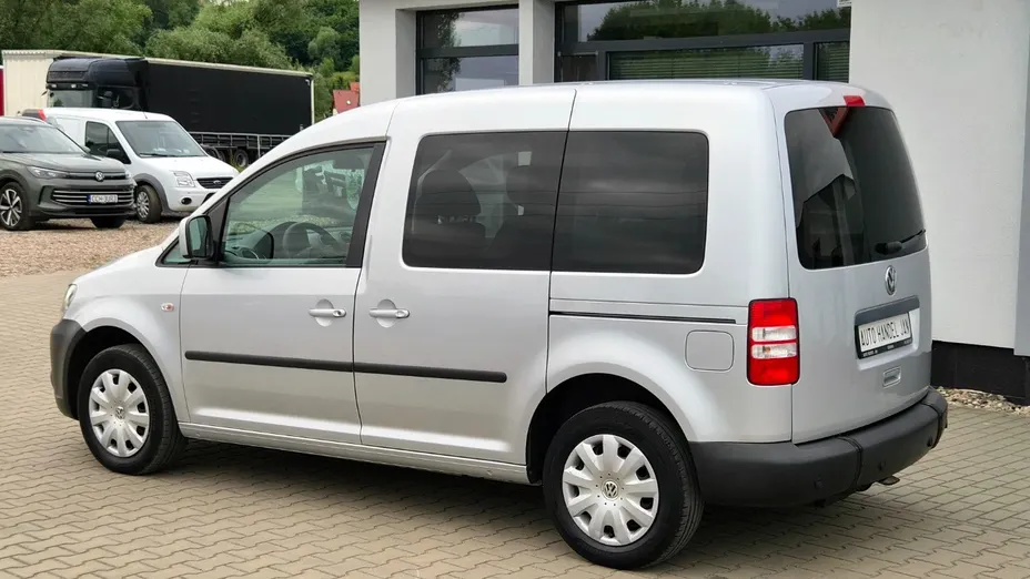 VOLKSWAGEN Caddy -