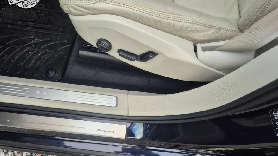 VOLVO XC90 -