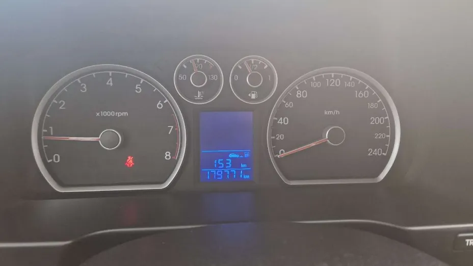 HYUNDAI i30 -