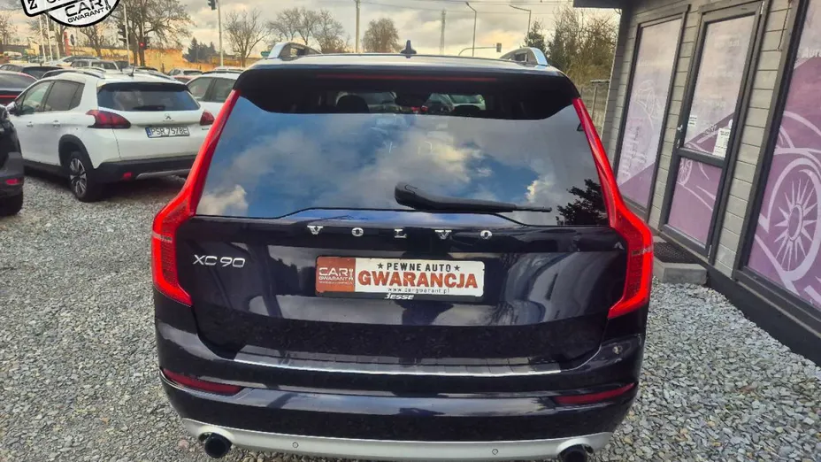 VOLVO XC90 -