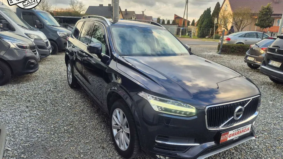 VOLVO XC90 -