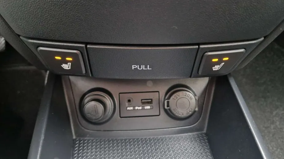 HYUNDAI i30 -