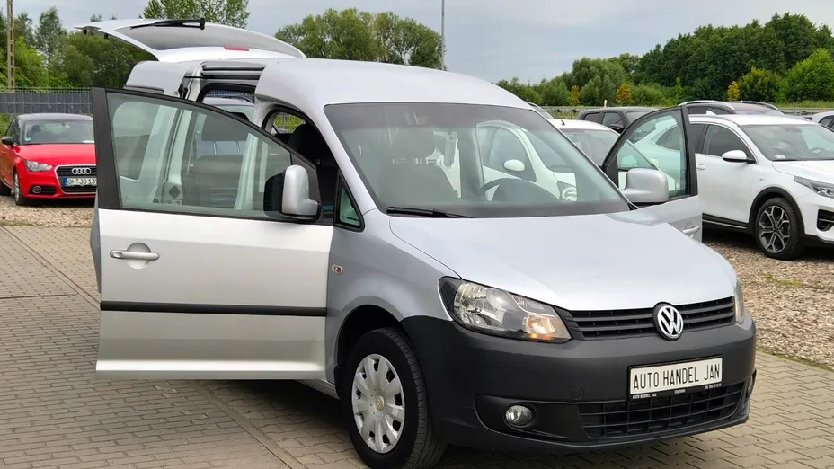 VOLKSWAGEN Caddy -