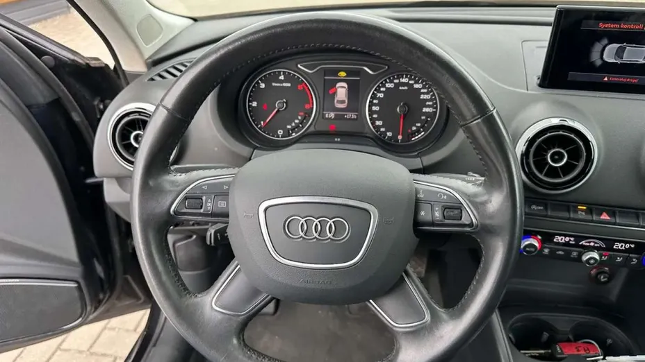 AUDI A3 -
