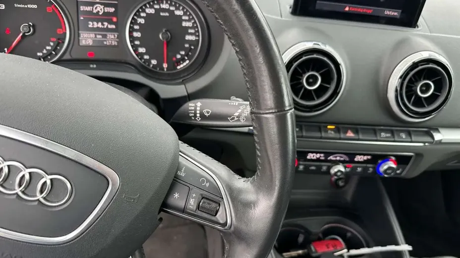 AUDI A3 -