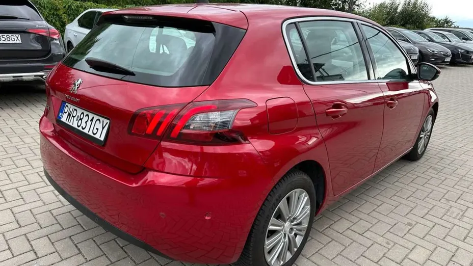 PEUGEOT 308 -