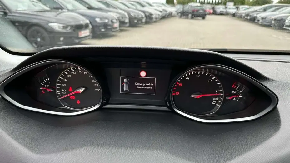 PEUGEOT 308 -