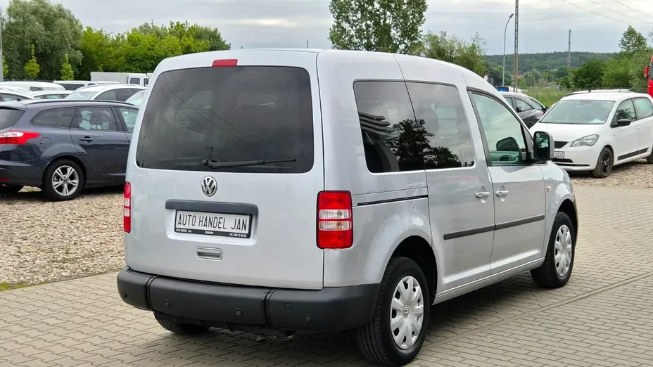 VOLKSWAGEN Caddy -