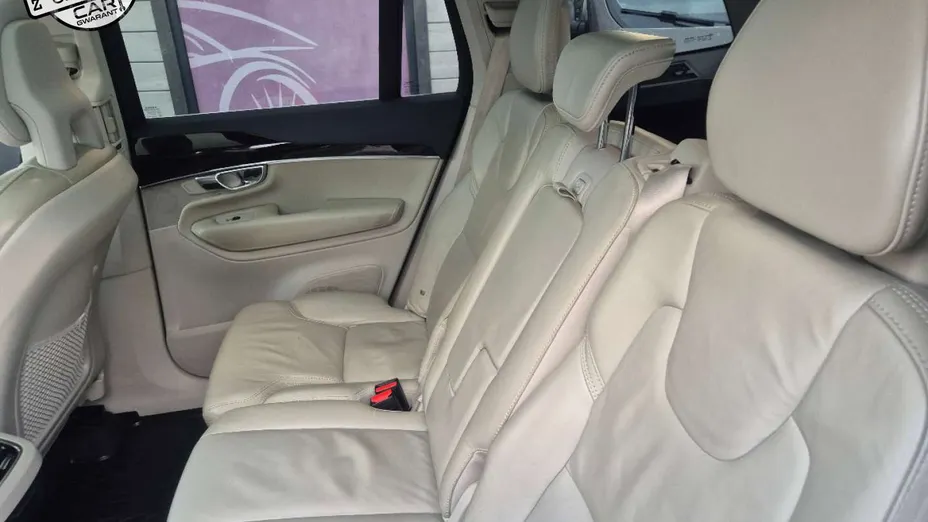 VOLVO XC90 -