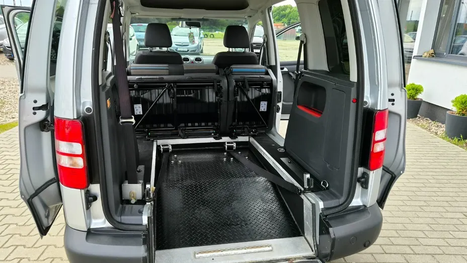 VOLKSWAGEN Caddy -