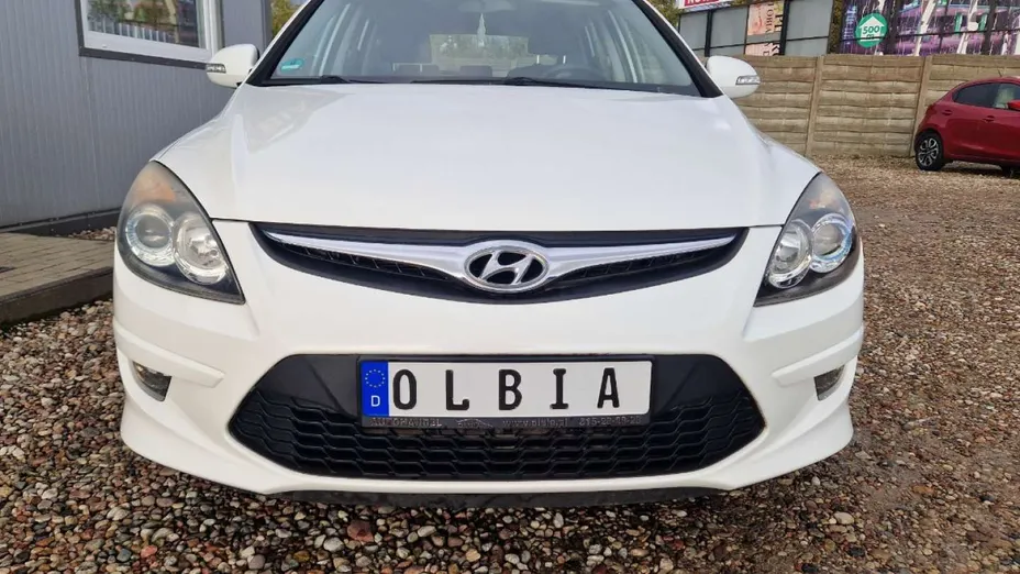 HYUNDAI i30 -