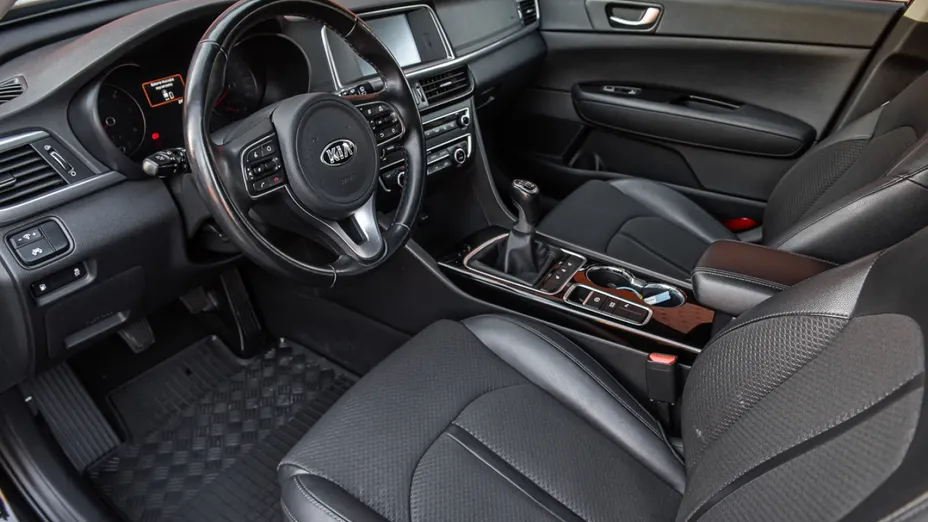 KIA Optima -