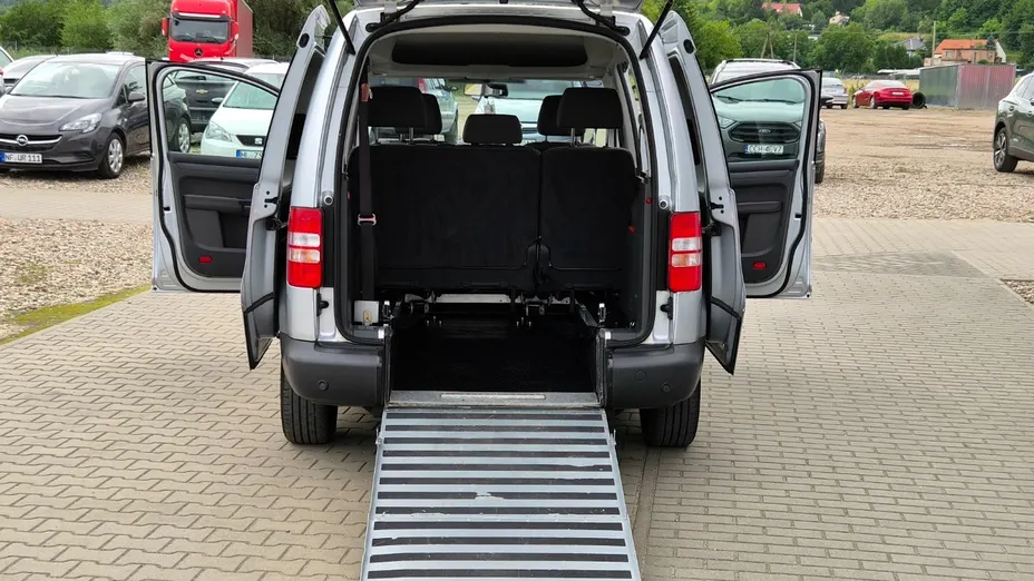 VOLKSWAGEN Caddy -