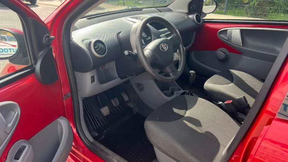 TOYOTA Aygo -