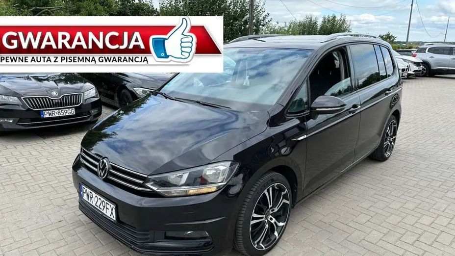 VOLKSWAGEN Touran -