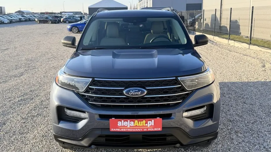 FORD Explorer -