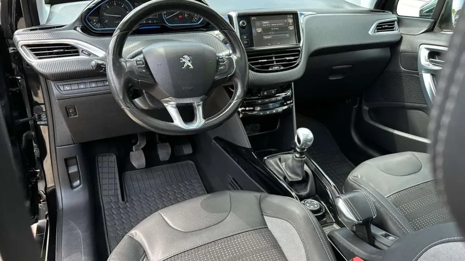 PEUGEOT 2008 -