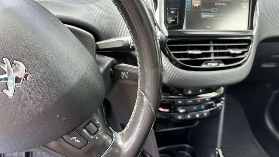 PEUGEOT 2008 -