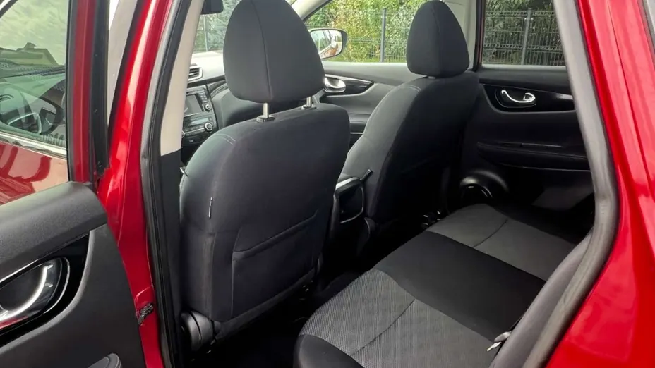 NISSAN Qashqai -