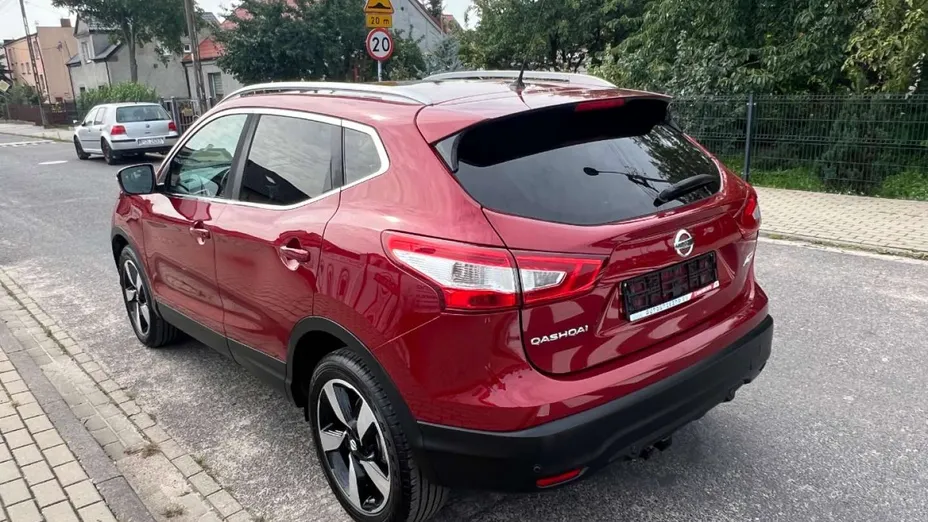 NISSAN Qashqai -