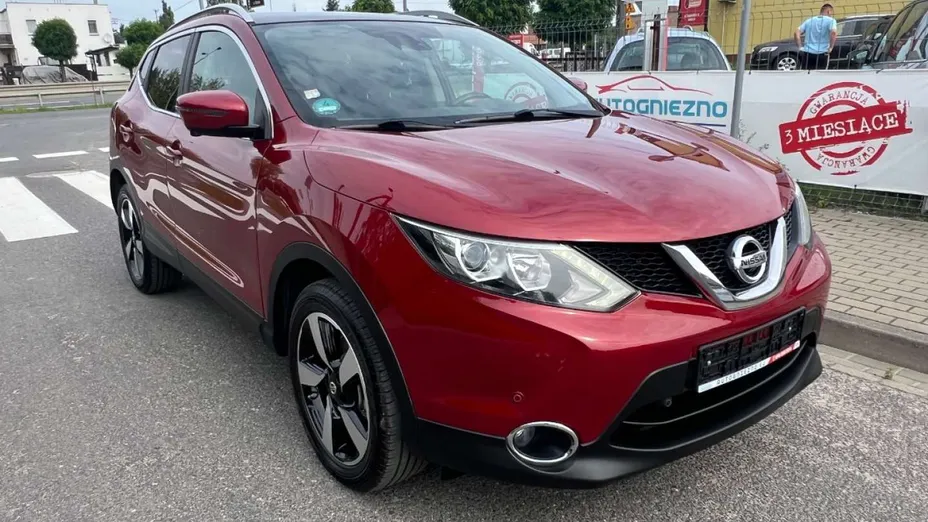 NISSAN Qashqai -