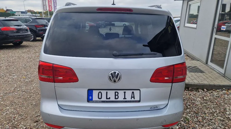 VOLKSWAGEN Touran -