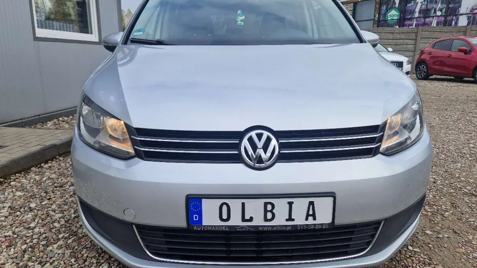 VOLKSWAGEN Touran -