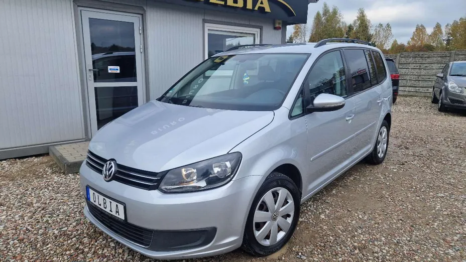 VOLKSWAGEN Touran -