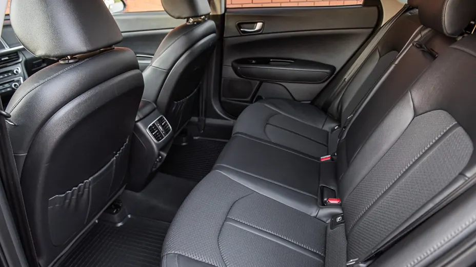 KIA Optima -