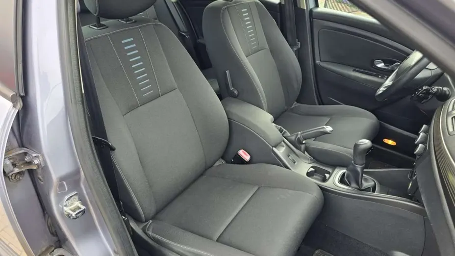 RENAULT Megane -