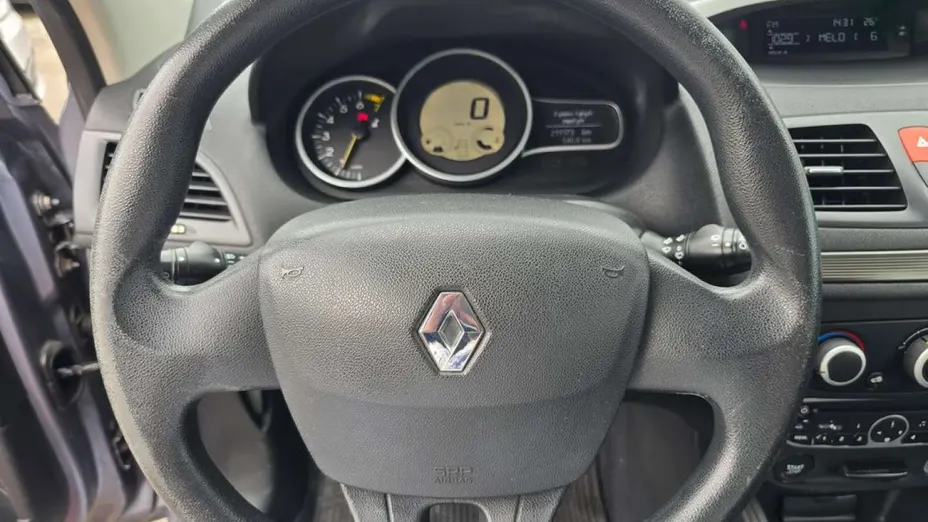 RENAULT Megane -