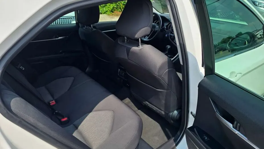TOYOTA Camry -