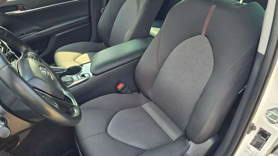 TOYOTA Camry -