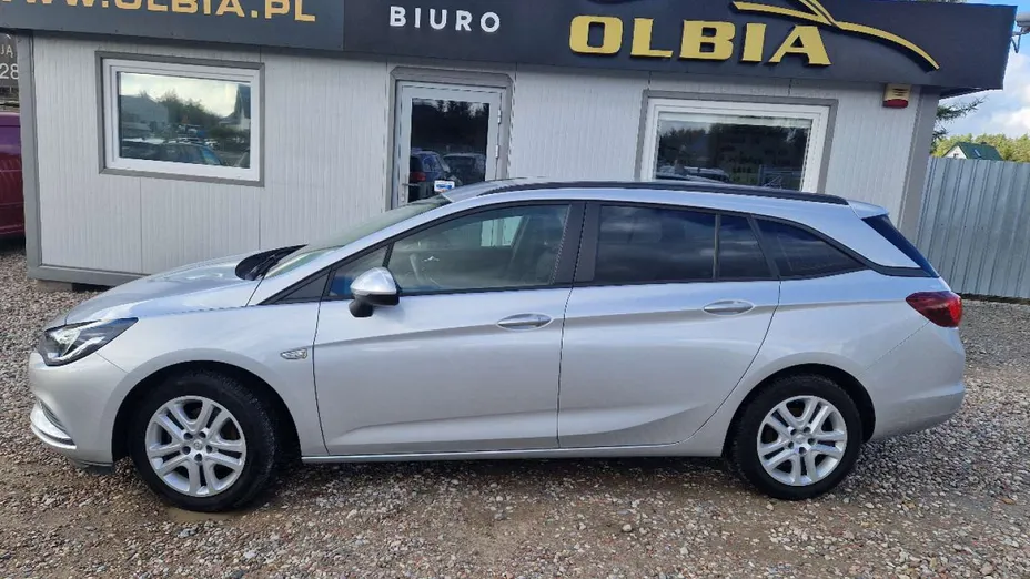 OPEL Astra -