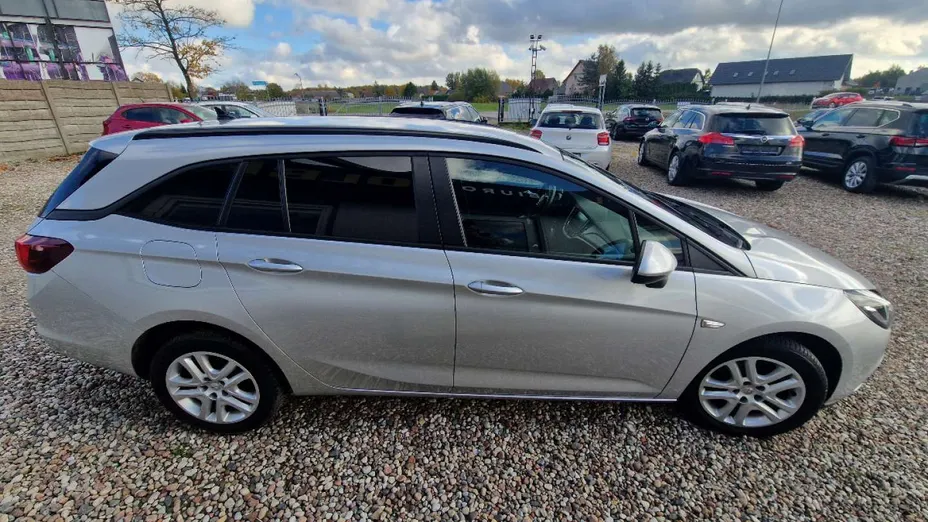 OPEL Astra -
