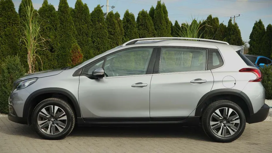 PEUGEOT 2008 -
