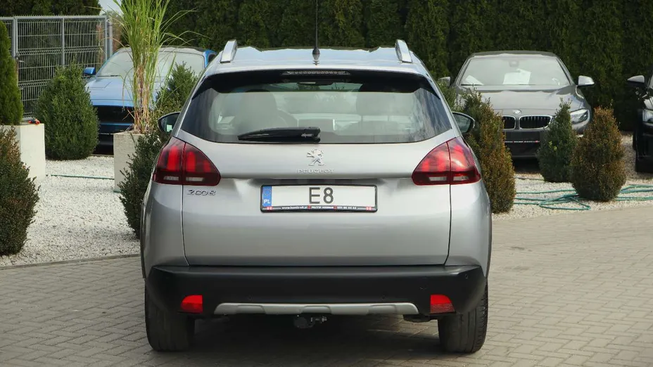 PEUGEOT 2008 -