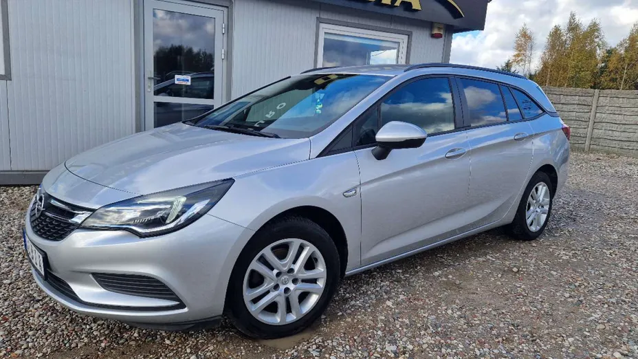 OPEL Astra -