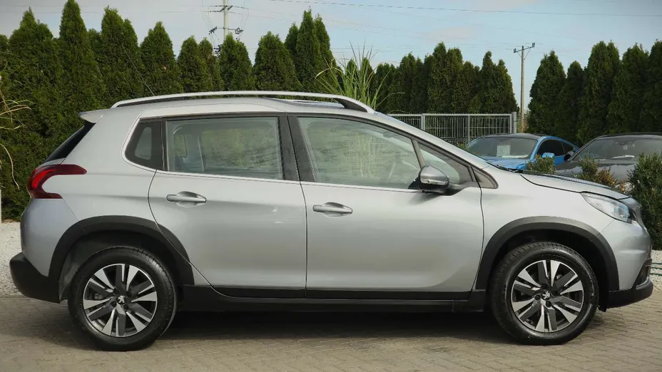 PEUGEOT 2008 -
