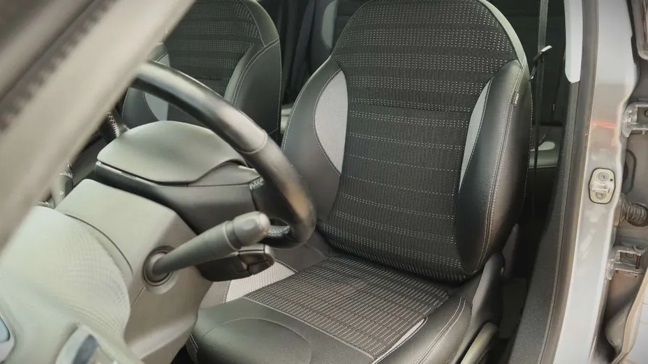 PEUGEOT 2008 -