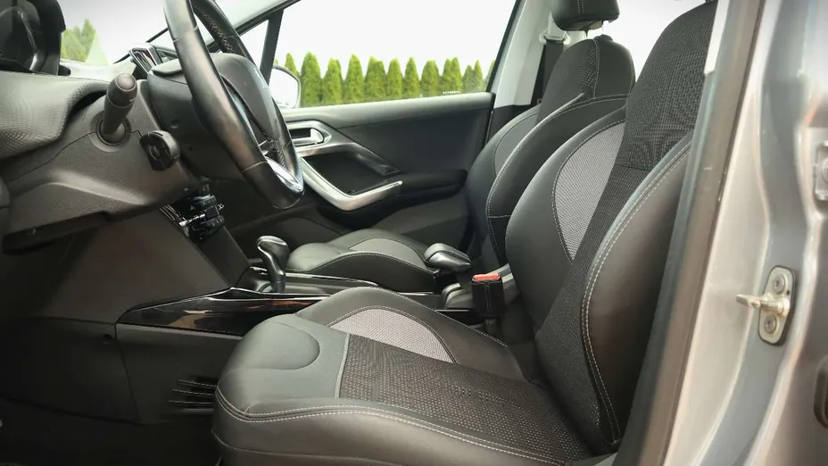 PEUGEOT 2008 -