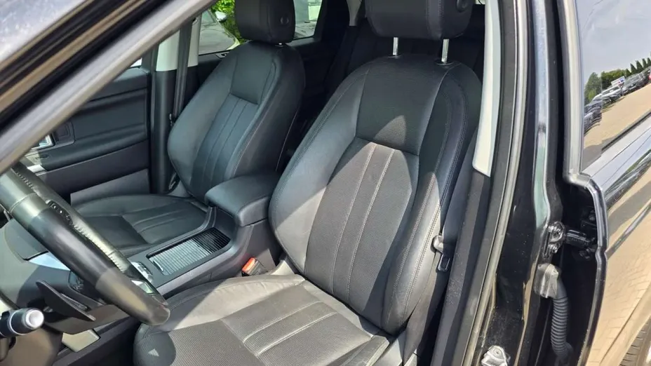 LAND ROVER Discovery Sport -