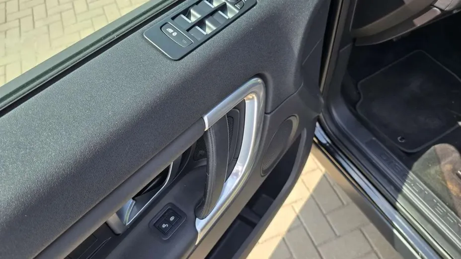 LAND ROVER Discovery Sport -