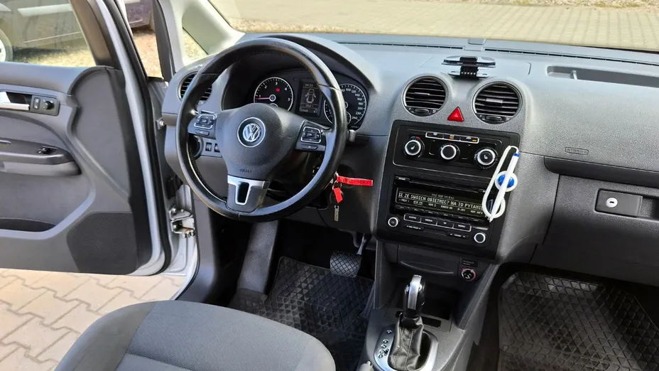 VOLKSWAGEN Caddy -