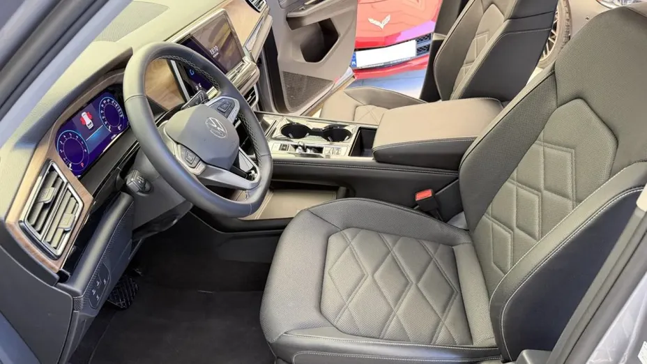 VOLKSWAGEN Atlas -