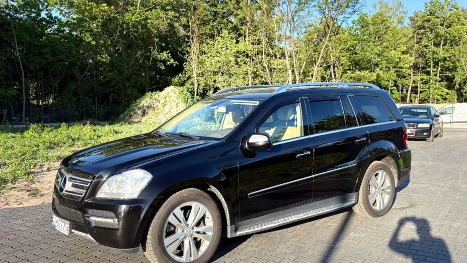 MERCEDES-BENZ GL -