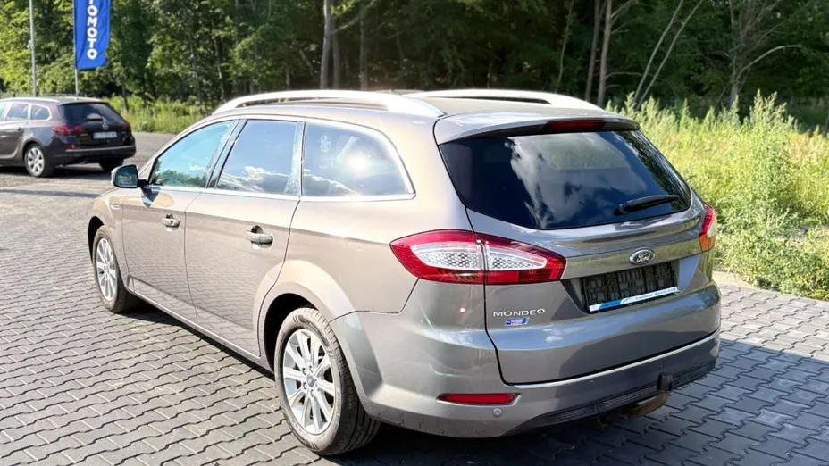 FORD Mondeo -