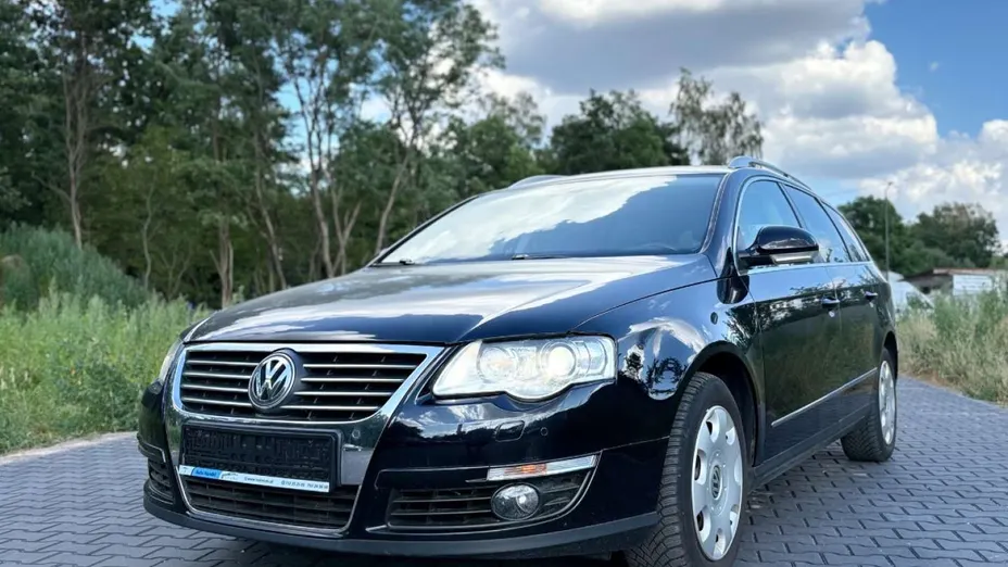 VOLKSWAGEN Passat -