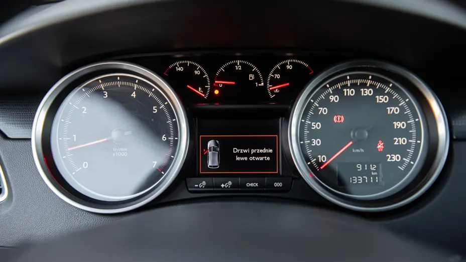 PEUGEOT 508 -