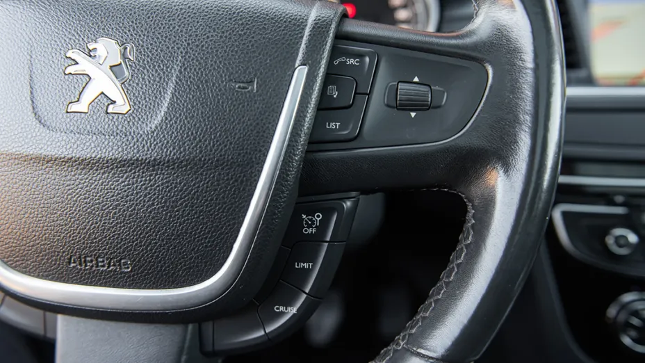 PEUGEOT 508 -